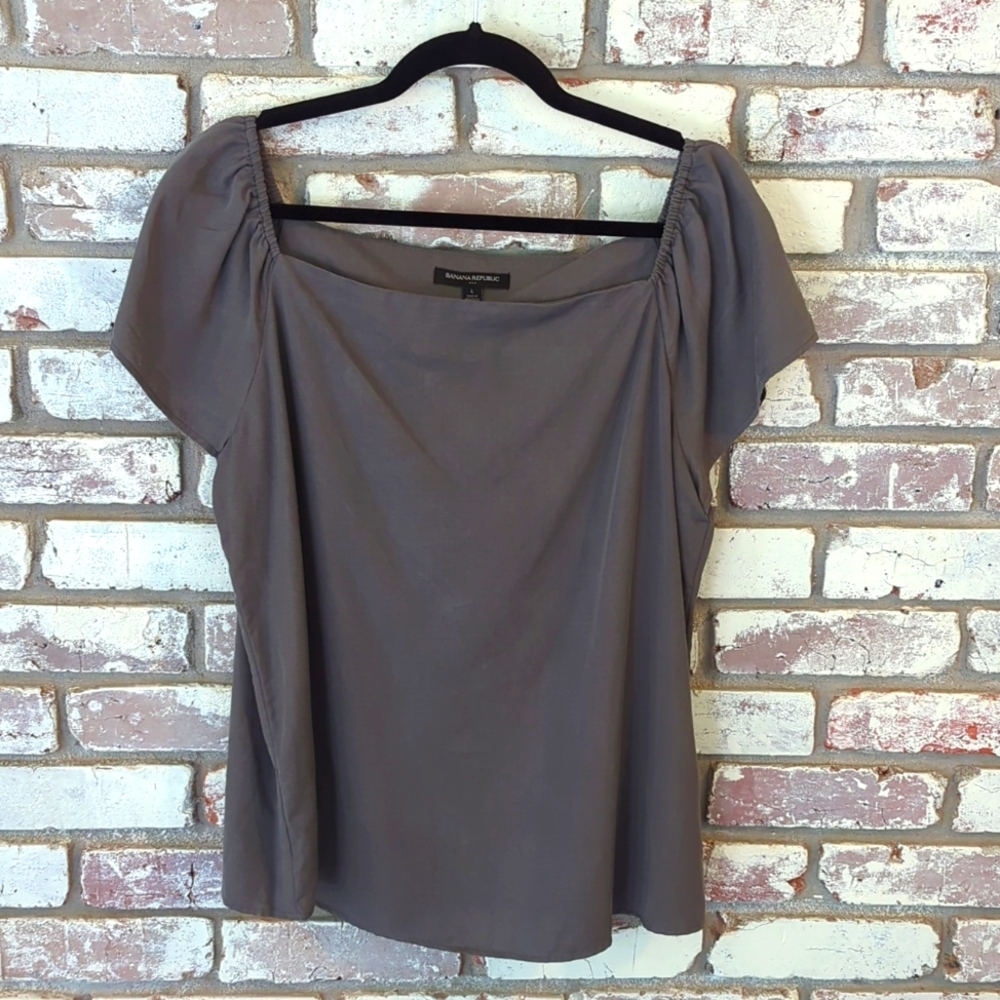 NWOT Banana Republic Factory Convertible Sleeve Top